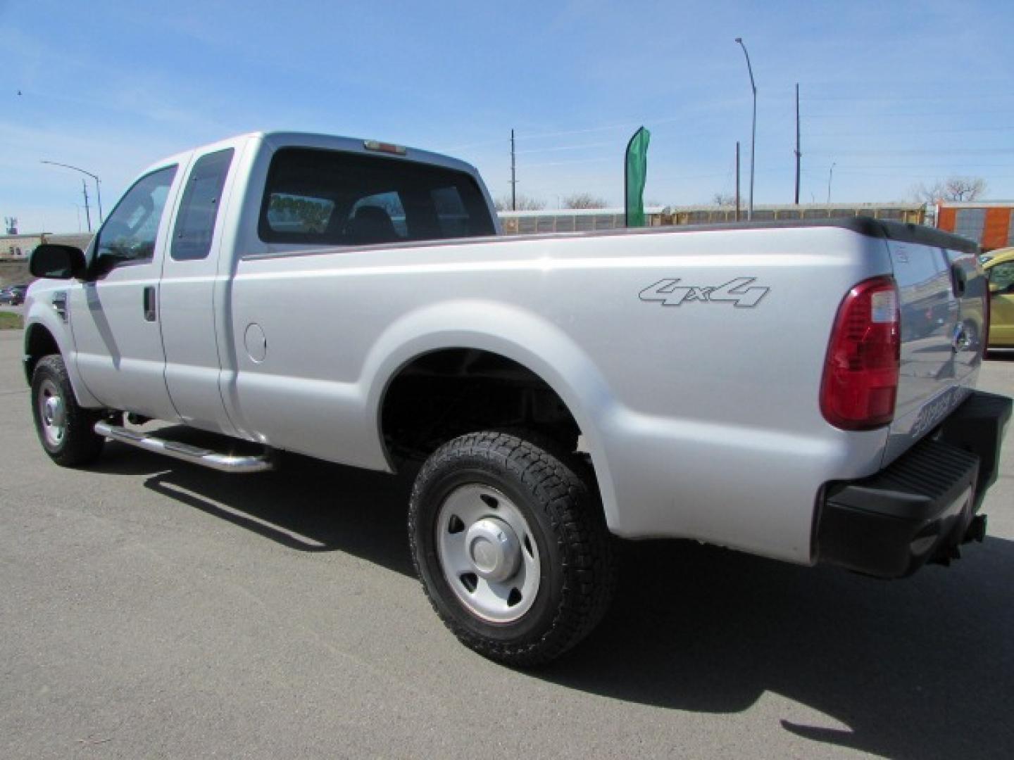 2008 Silver /Gray Ford F-250 SD XL (1FTSX215X8E) with an 5.4L EFI V8 engine engine, 5 speed automatic transmission, located at 4562 State Avenue, Billings, MT, 59101, (406) 896-9833, 45.769516, -108.526772 - 2008 Ford F-250 XL Supercab 4WD Longbox - 116K Miles! 5.4L EFI V8 Engine - 5-Speed Automatic Transmission - Longbox - 4WD - 116,199 miles XL package - air conditioning - tilt steering wheel - cruise control - AM/FM audio - power windows and door locks - power mirrors - trailer brake - manual l - Photo#1